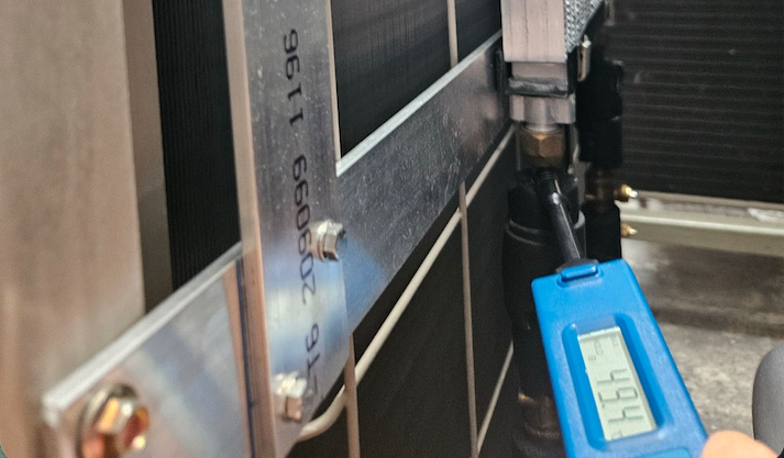 Refrigerant temperature 49.4 °C after the ESP panel